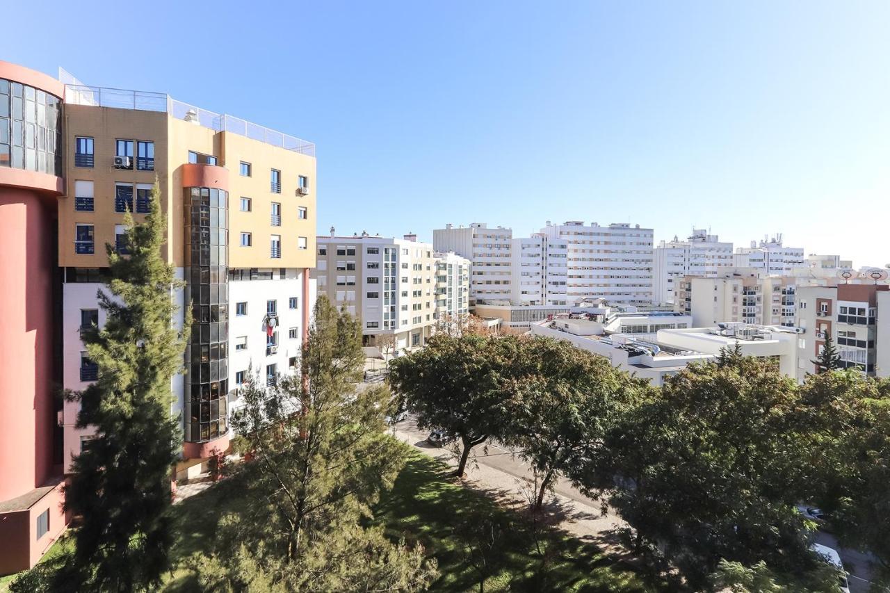 Flower 360º - Your Lovely Flat With Pool And Parking Appartement Lissabon